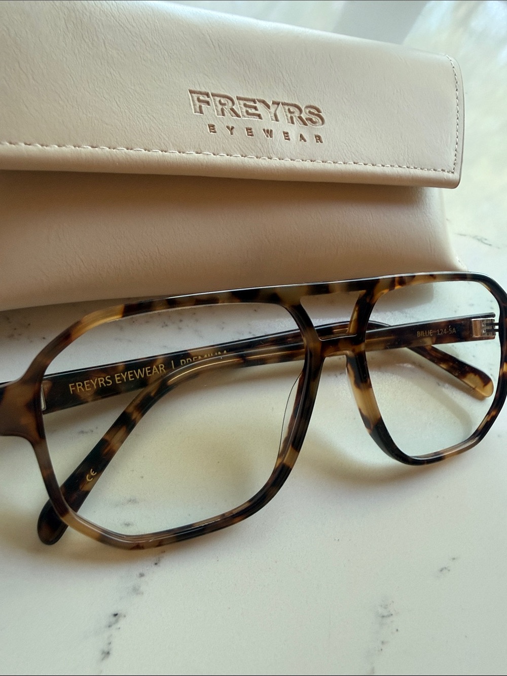 FREYRS Billie Glasses Honey Tortoise +1 readers Vintage Geometric Aviator Frame - Picture 3 of 8